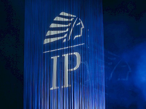 Leider steht für dieses Bild noch keine Beschreibung zur verfügung.